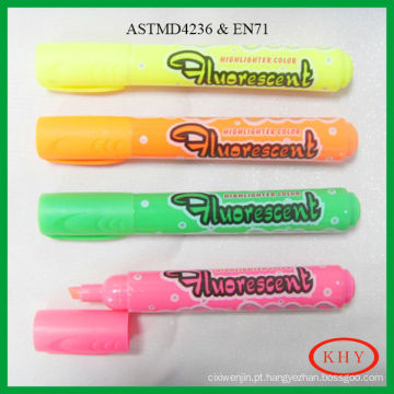 Highlighter Marker Pen with chisel tip